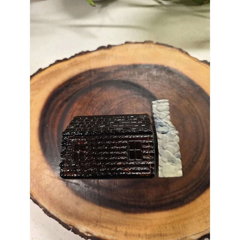 Vintage Avon Log Cabin Homestead Wild Country After Shave EMPTY